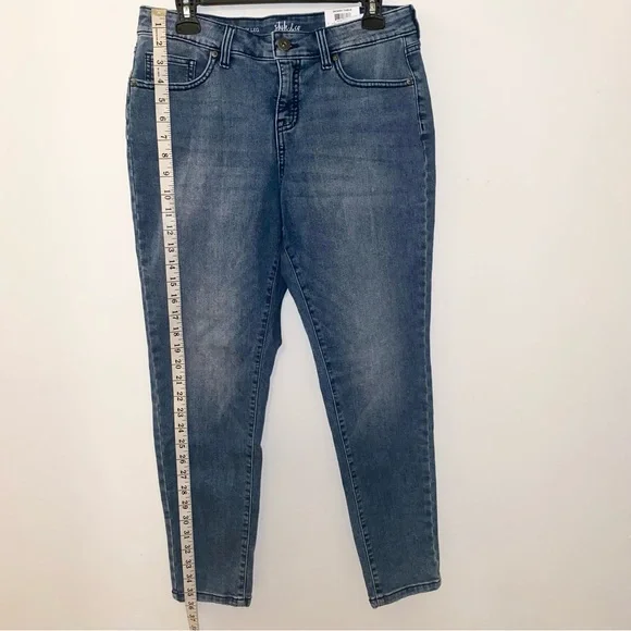 Style & Co Petite (NWT) Curvy Fit Womens Size: 10P Skinny Mid Rise Denim Jeans - Picture 3 of 14
